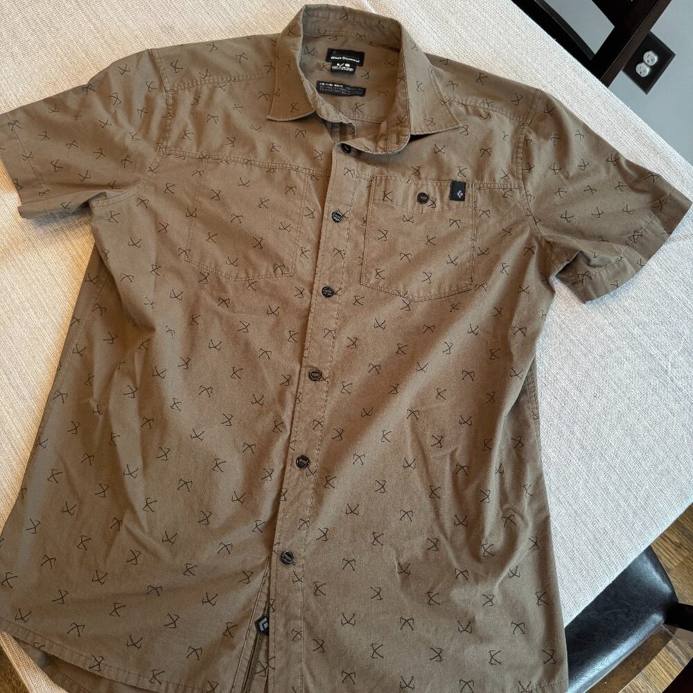 Men's Black Diamond Olive button-down (L)
